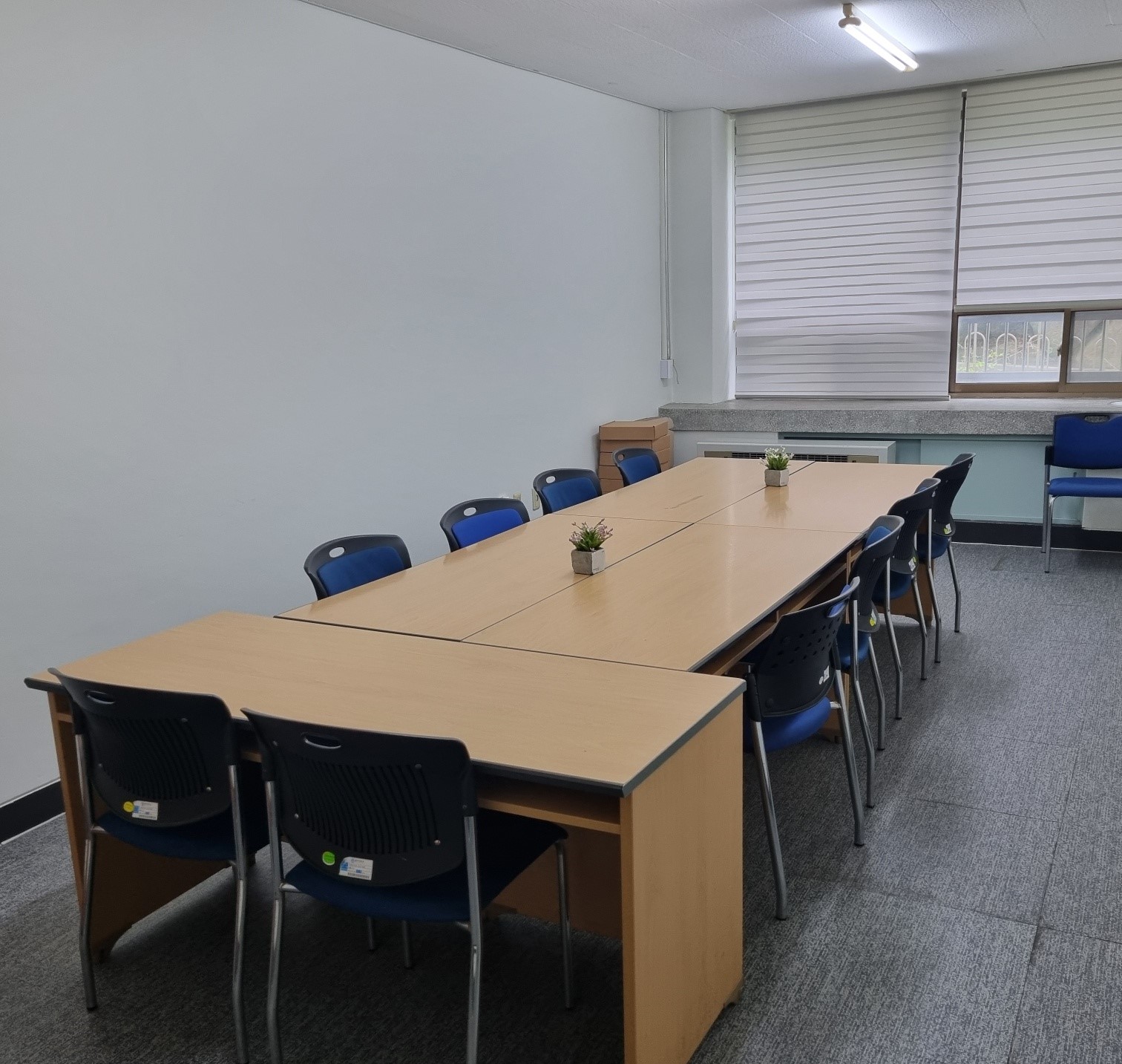 창의관 207호(상담실)