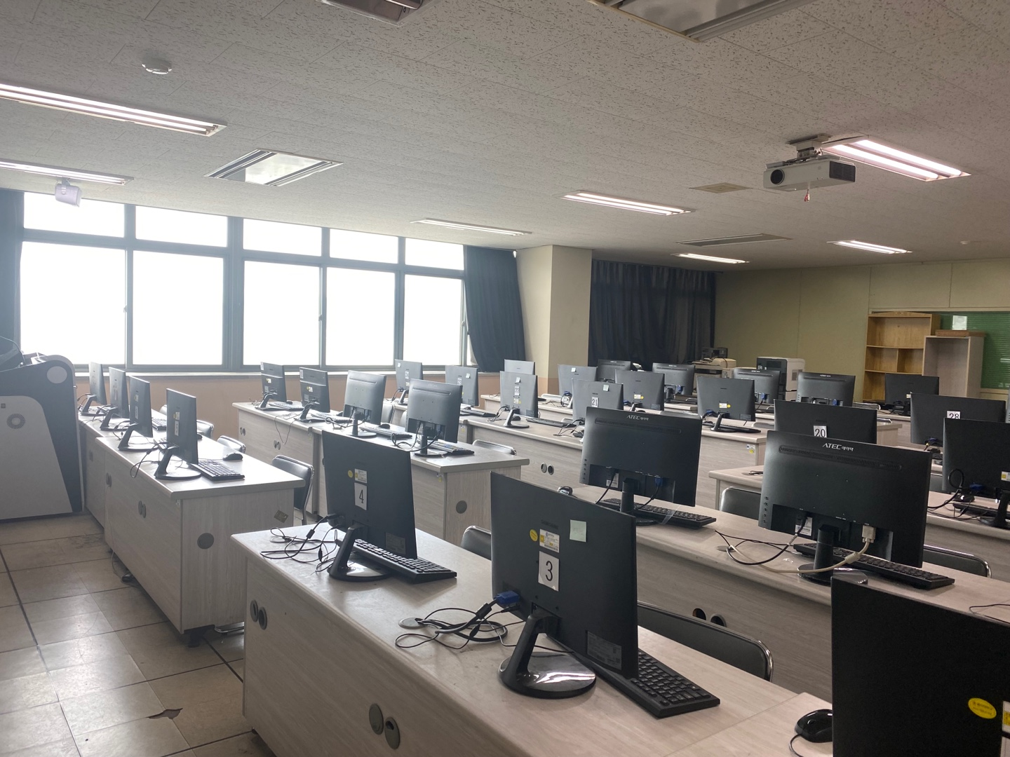 컴퓨터 소프트웨어 실습실(Computer Software Lab)